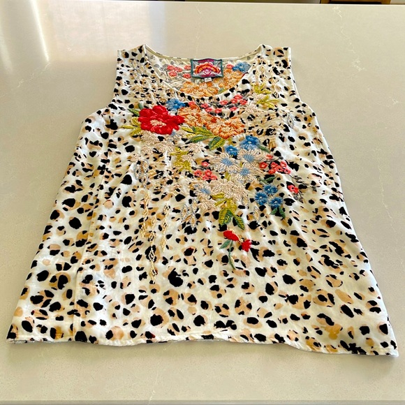 Johnny Was Tops - Johnny Was size M velvet trapeze